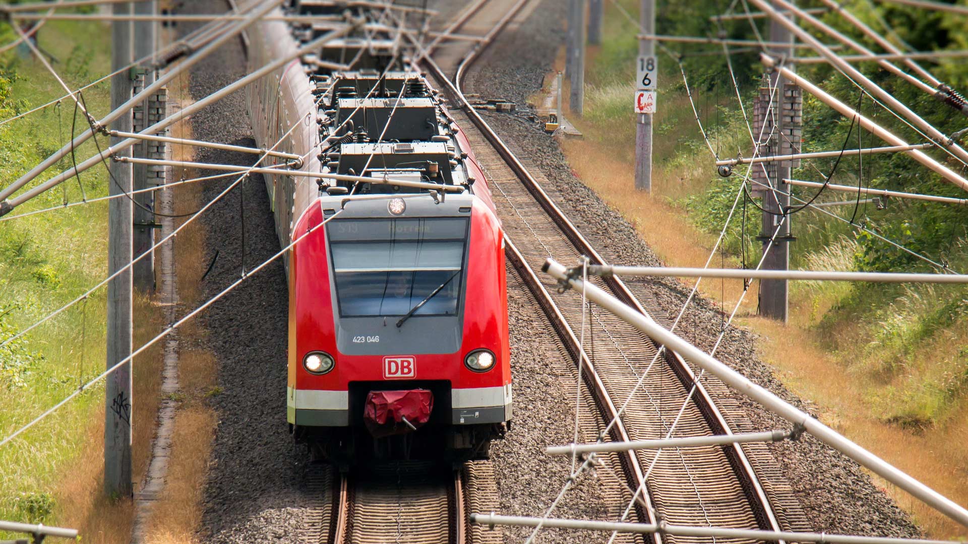 train-dream-meaning-and-symbolism